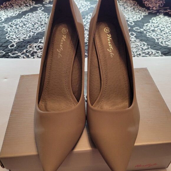 BRAND NEW HERSTYLE KATHERINA WOMEN'S POINTED TOE CLASSIC PUMP - Picture 3 of 15